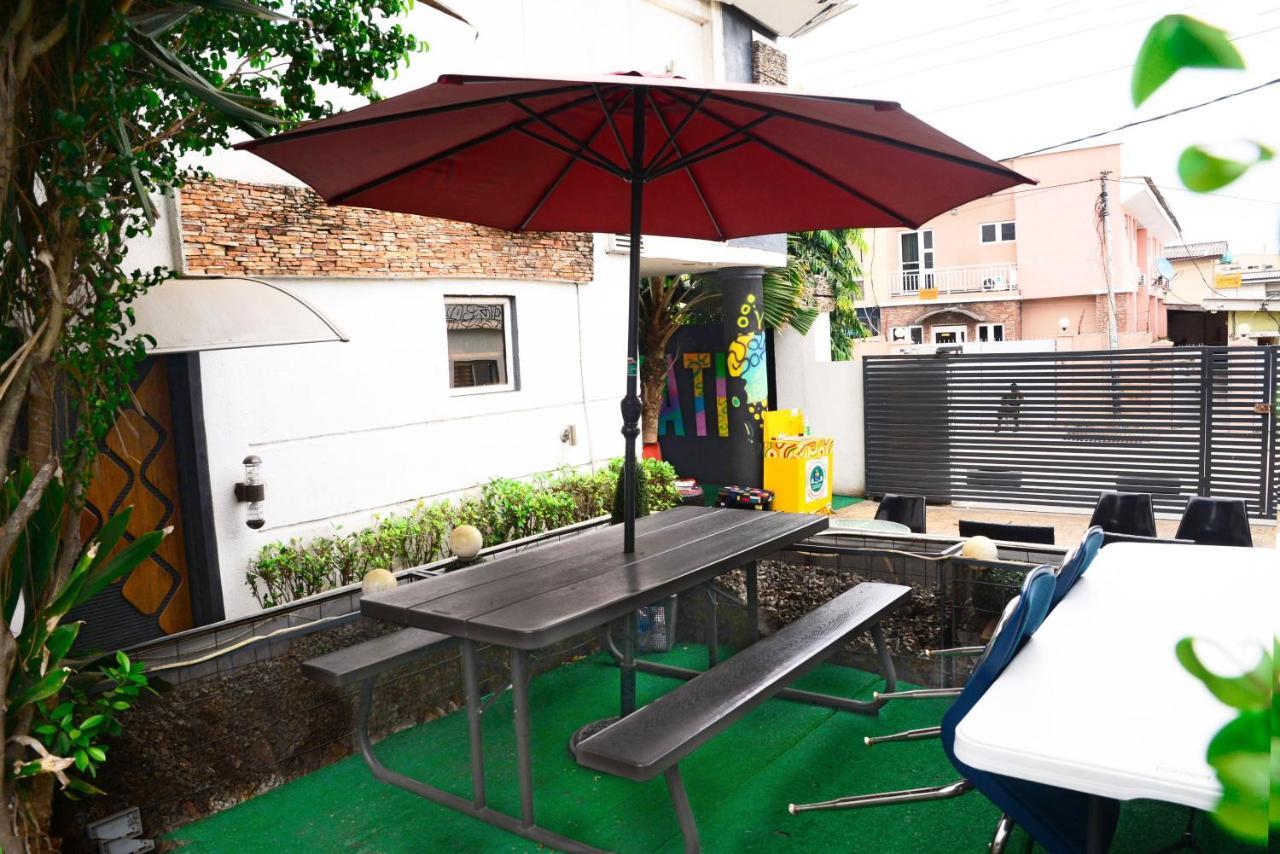 Connecting Lagos Suites Bagian luar foto